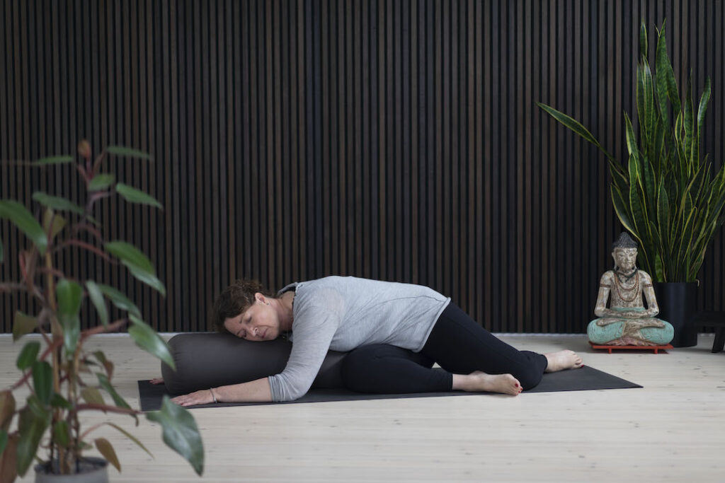 Yin Yoga den ultimative restitution, gavnlig for alle.